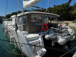 Lagoon 450 Fly in Rogoznica / Marina Frapa thumbnail 13