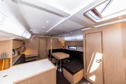 Bavaria C42 in Zadar / Marina Zadar thumbnail 8
