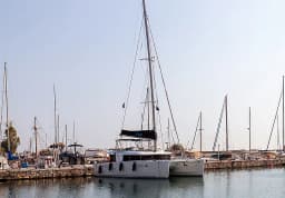 Lagoon 450 Fly in Athens / Alimos Marina thumbnail 7