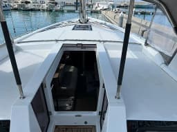 Oceanis 51.1 in Sicily / Capo d'Orlando Marina thumbnail 11