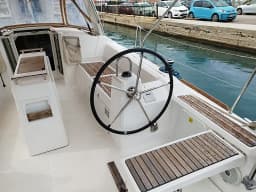 Oceanis 38.1 in Lefkada / Port of Lefkas thumbnail 3