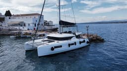 Lagoon 46 in Athens / Alimos Marina thumbnail 7