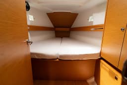Sun Odyssey 449 in Lefkada / Port of Lefkas thumbnail 7