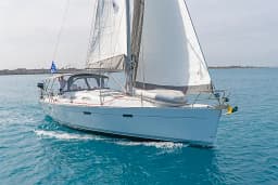 Oceanis 393 in Kos / Marina Kos thumbnail 7