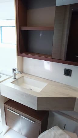 Lagoon 46 in Preveza / Cleopatra Marina thumbnail 9