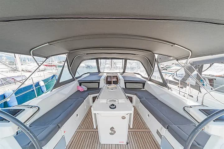 Oceanis 51.1 in Corfu / Gouvia / D-Marin Marina Gouvia - Photo 4
