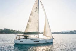 Oceanis 51.1 in Corfu / Gouvia / D-Marin Marina Gouvia thumbnail 9