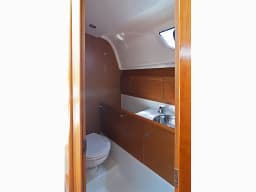 Sun Odyssey 33i in Split / ACI Marina Split thumbnail 5