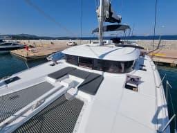 Lagoon 46 in Sardinia / Portisco / Cala dei Sardi thumbnail 7
