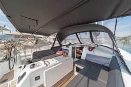 Sun Odyssey 440 in Volos / Port of Volos thumbnail 10