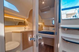 Oceanis 40.1 in Sardinia / Portisco / Cala dei Sardi thumbnail 14