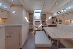 Oceanis 40.1 in Sardinia / Portisco / Cala dei Sardi thumbnail 18