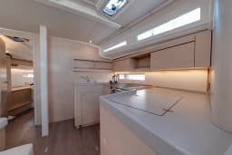 Oceanis 40.1 in Sardinia / Portisco / Cala dei Sardi thumbnail 49