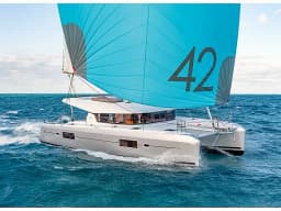 Lagoon 42 in Sukošan / D-Marin Dalmacija Marina thumbnail 2
