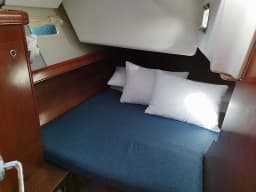 Oceanis 393 in Lefkada / Port of Lefkas thumbnail 11