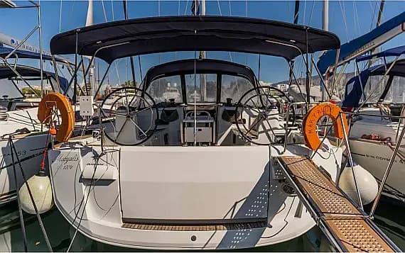 Sun Odyssey 519 in Athens / Alimos Marina - image 1