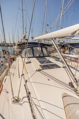 Sun Odyssey 519 in Athens / Alimos Marina thumbnail 16