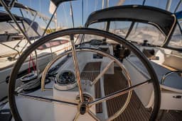 Sun Odyssey 519 in Athens / Alimos Marina thumbnail 7