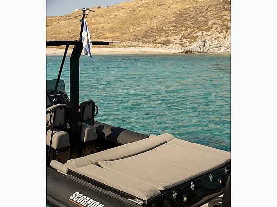 Scorpion 810 in Mykonos / Ornos bay - Photo 2