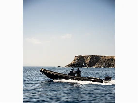 Scorpion 810 in Mykonos / Ornos bay - Photo 3