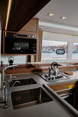 Lagoon 450 in Sardinia / Olbia / Marina di Olbia thumbnail 13