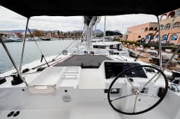 Lagoon 450 in Sardinia / Olbia / Marina di Olbia thumbnail 7