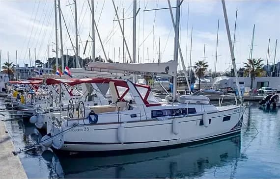 Oceanis 35.1 in Split / ACI Marina Split - Photo 1