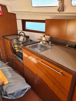 Oceanis 35.1 in Split / ACI Marina Split thumbnail 11