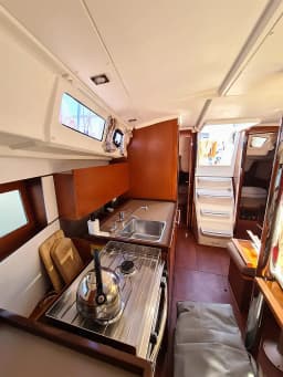 Oceanis 35.1 in Split / ACI Marina Split thumbnail 8