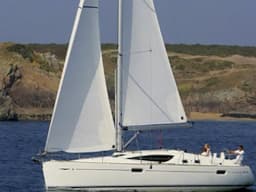 Sun Odyssey 39 DS in Palairos / Marina Paleros thumbnail 18