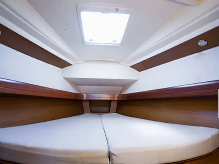Sun Odyssey 39 DS in Palairos / Marina Paleros - Photo 4