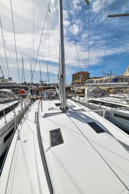 Bavaria C42 in Zadar / Marina Zadar thumbnail 17