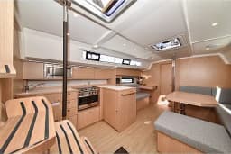 Bavaria C42 in Zadar / Marina Zadar thumbnail 2