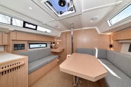 Bavaria C42 in Zadar / Marina Zadar thumbnail 39