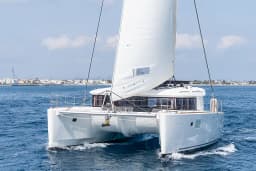 Lagoon 450 Fly in Ibiza / Sant Antoni de Portmany Port thumbnail 7