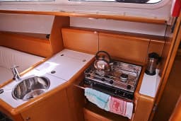 Sun Odyssey 33i in Skopelos / Loutraki Harbour thumbnail 9