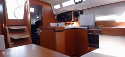 Sun Odyssey 410 in Mallorca / Palma de Mallorca / La Lonja Marina Charter thumbnail 12