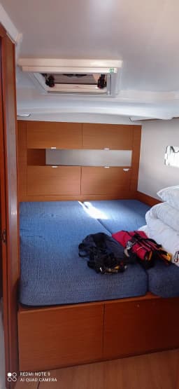 Sun Odyssey 410 in Mallorca / Palma de Mallorca / La Lonja Marina Charter thumbnail 17