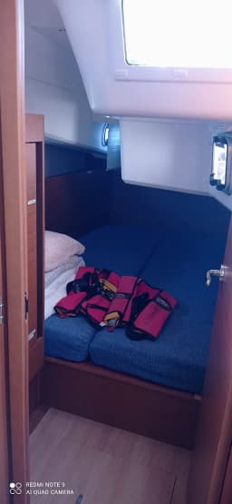 Sun Odyssey 410 in Mallorca / Palma de Mallorca / La Lonja Marina Charter thumbnail 26