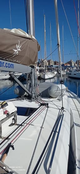 Sun Odyssey 410 in Mallorca / Palma de Mallorca / La Lonja Marina Charter thumbnail 6