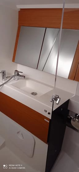 Sun Odyssey 410 in Mallorca / Palma de Mallorca / La Lonja Marina Charter thumbnail 7