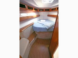 Bavaria 42 Cruiser in Lavrion Main Port thumbnail 15