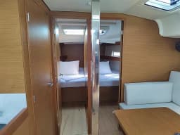 Sun Odyssey 440 in Pula / Marina Polesana thumbnail 10
