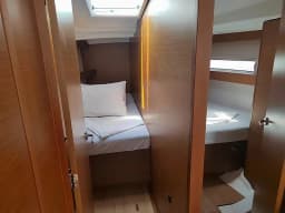 Sun Odyssey 440 in Pula / Marina Polesana thumbnail 8