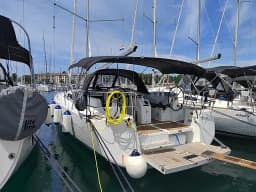 Sun Odyssey 440 in Pula / Marina Polesana thumbnail 9