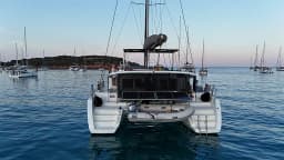 Lagoon 450 Fly in Rome / Marina di Nettuno thumbnail 9