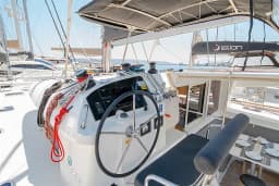 Lagoon 400 S2 in Lavrion Main Port thumbnail 7