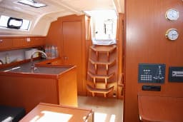 Bavaria Cruiser 37 in Corfu / Gouvia / D-Marin Marina Gouvia thumbnail 5