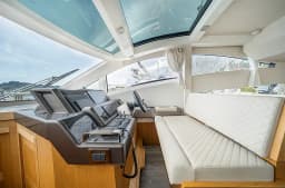 Galeon 430 Skydeck in Makarska harbor thumbnail 10