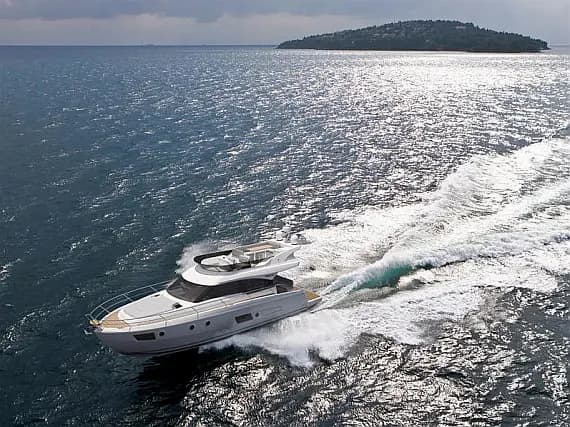 Bavaria Virtess 420 Fly in Podstrana / Marina Lav - Photo 1